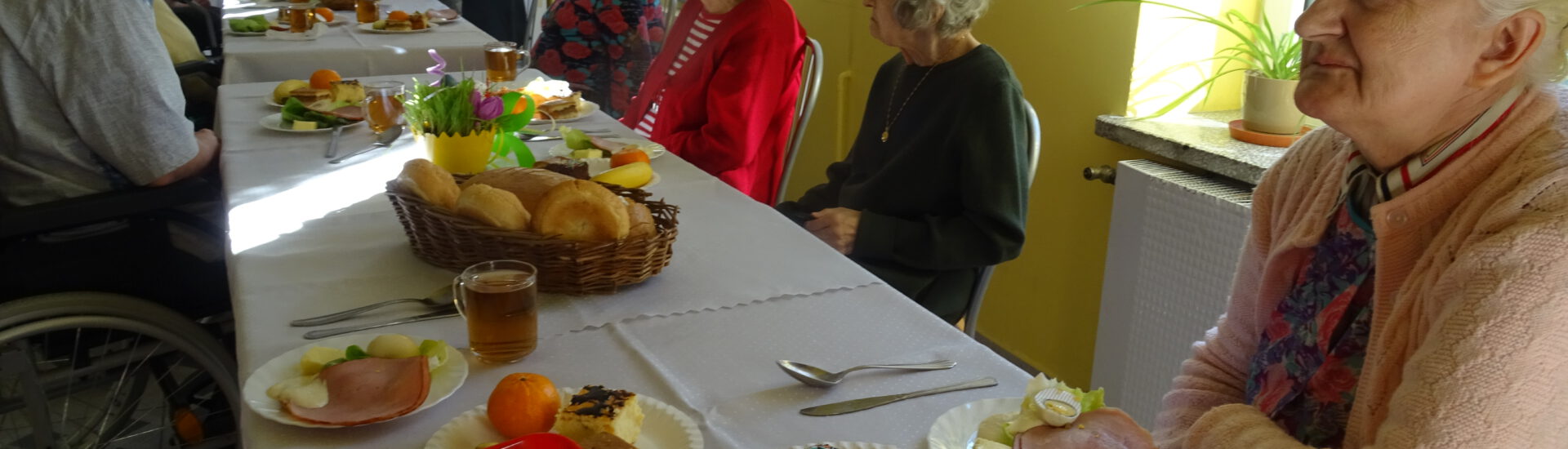 Wielkanoc 2022 - Śniadanie Wielkanocne w naszym Domu Pomocy Społecznej